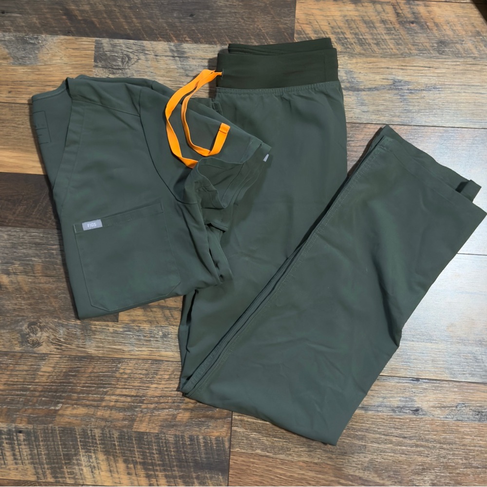 Figs Olive Green Scrub Set with Orange Drawstring